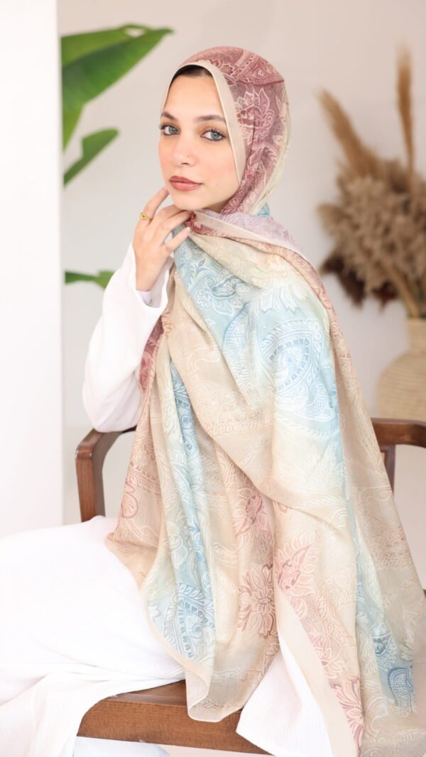 067A8437 deep petals