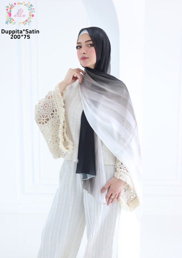067A7611 Mirora