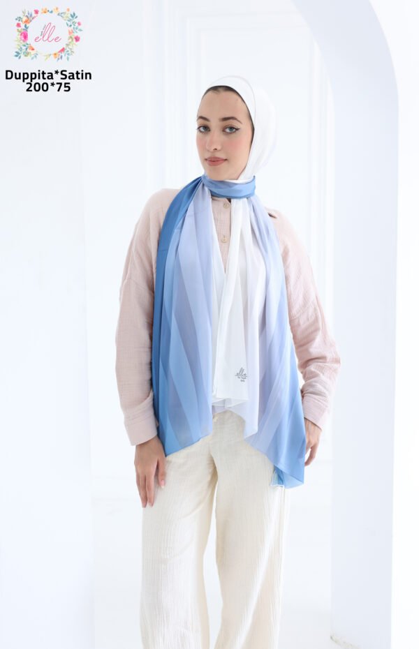 067A7677 Veloura