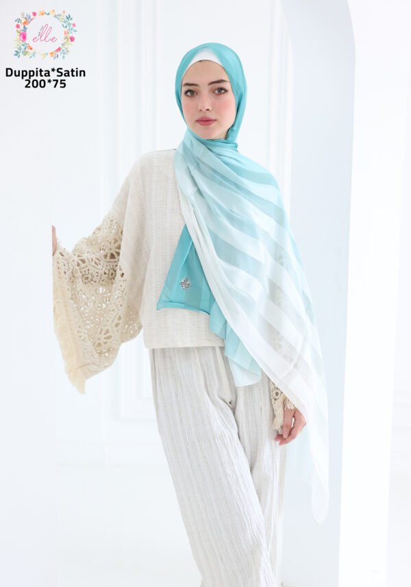 067A7826 Aurevia