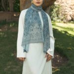 067A8378 Gentle Charm
