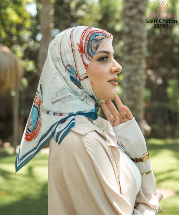 067A8545 Ivory Flame