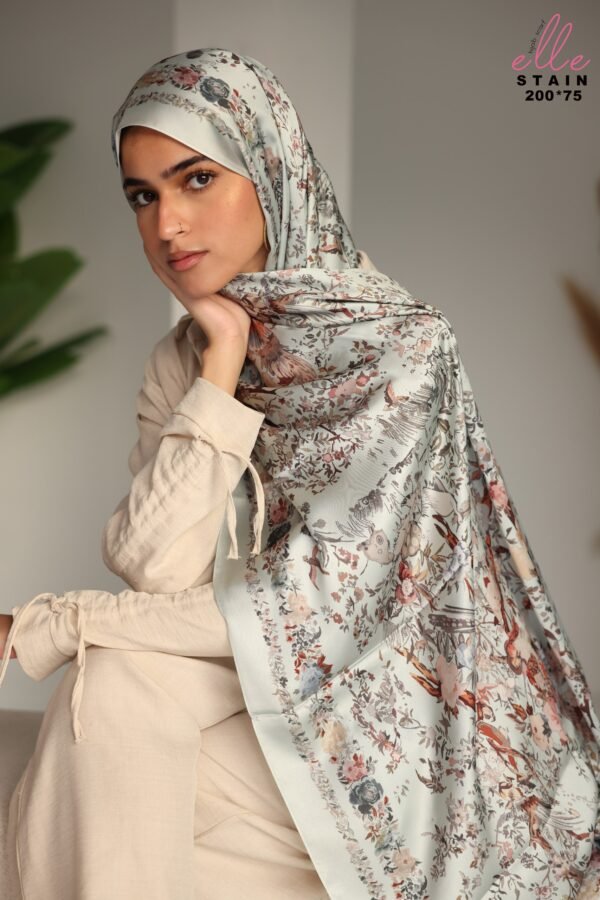 Pristina scarf
