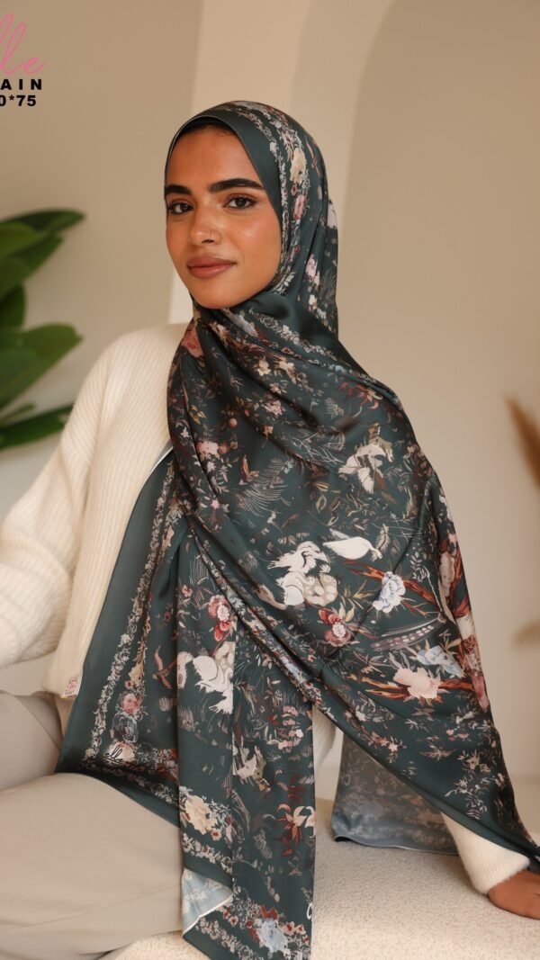 Whispera scarf