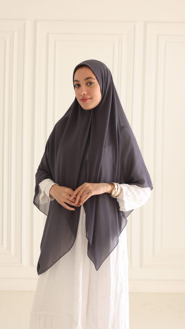 067A6573 Olive Veil