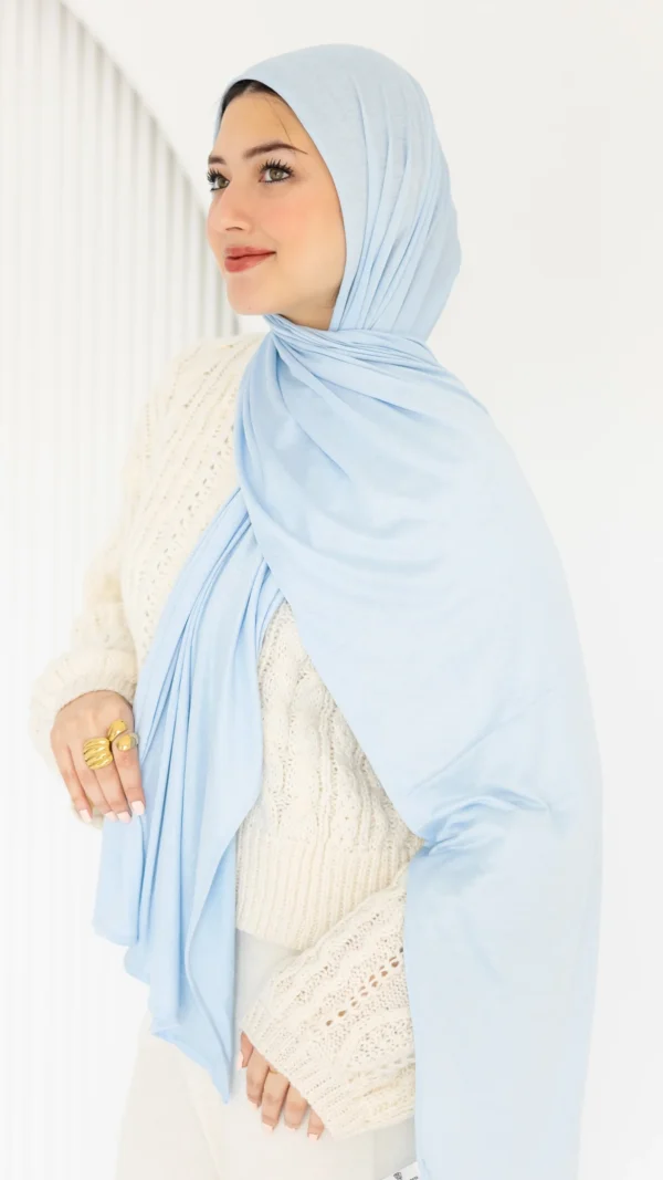 amora scarf
