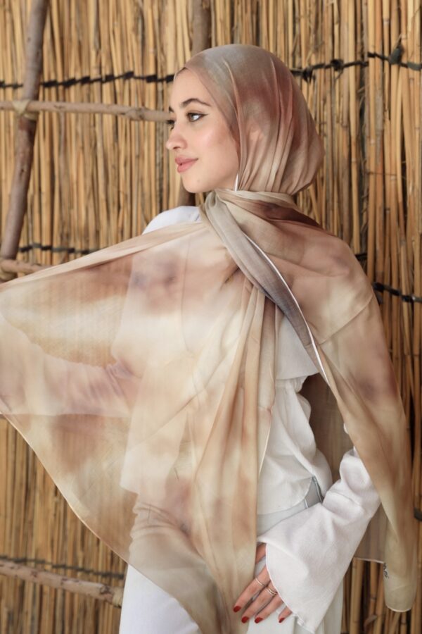 Taupe Dream