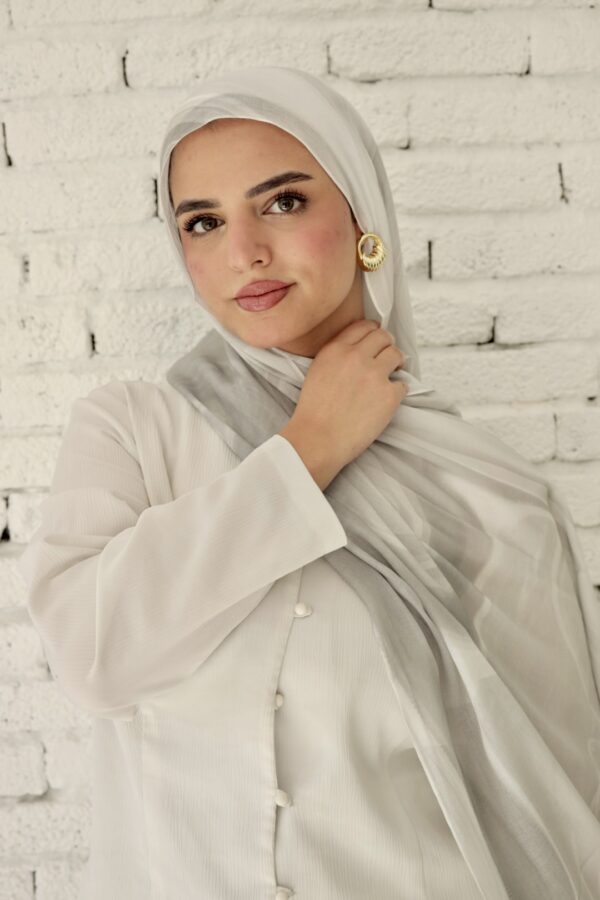 Daisy Veil